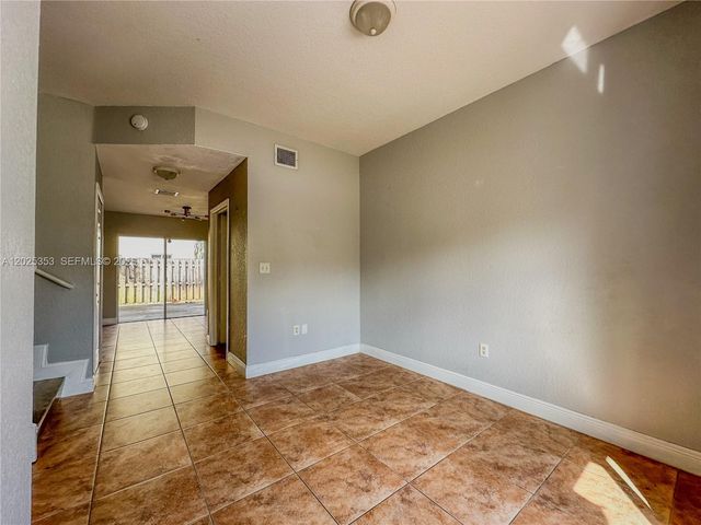 17866 NW 74th Ct, Hialeah, FL 33015