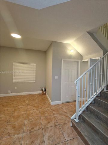17866 NW 74th Ct, Hialeah, FL 33015