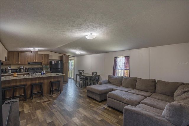 6170 SE 220TH AVENUE, Morriston, FL 32668