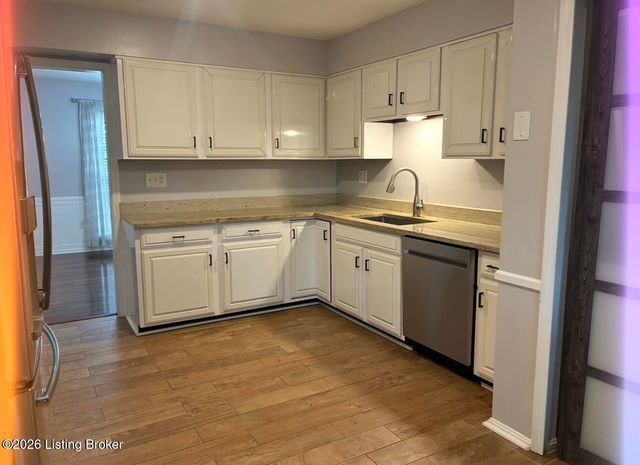 2904 Petty Jay Rd, Louisville, KY 40220