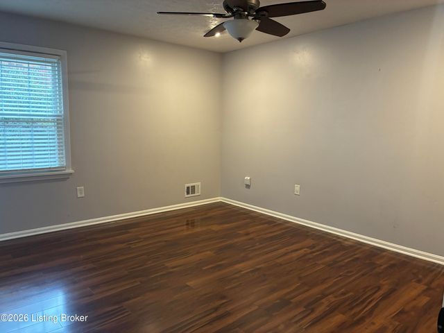 2904 Petty Jay Rd, Louisville, KY 40220