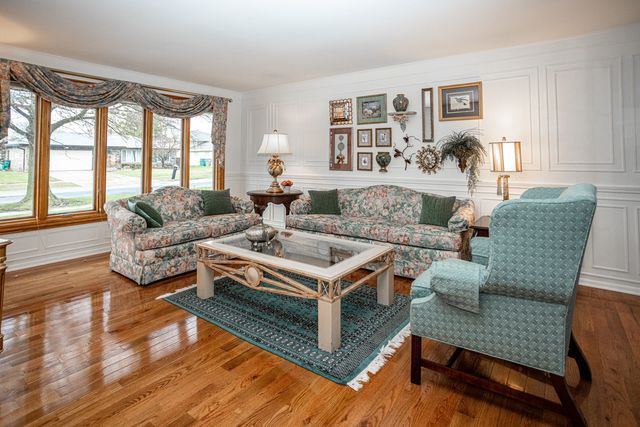 7525 Halesia Court, Orland Park, IL 60462