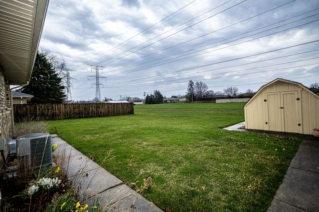 7525 Halesia Court, Orland Park, IL 60462