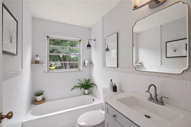 1722 Caspersen Drive, Jacinto City, TX 77029