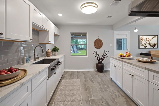 1722 Caspersen Drive, Jacinto City, TX 77029