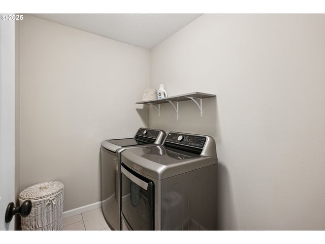 2813 Se BAKER Ave, Gresham, OR 97080