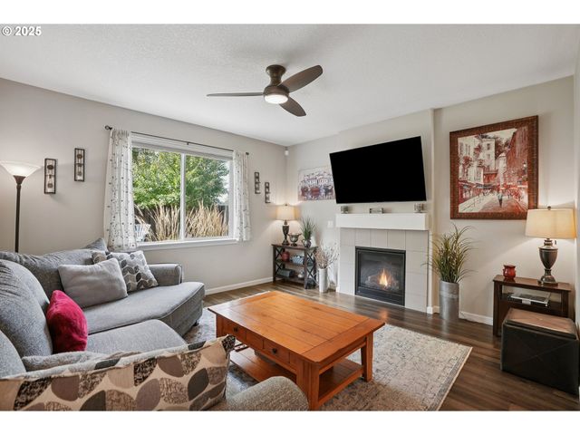 2813 Se BAKER Ave, Gresham, OR 97080