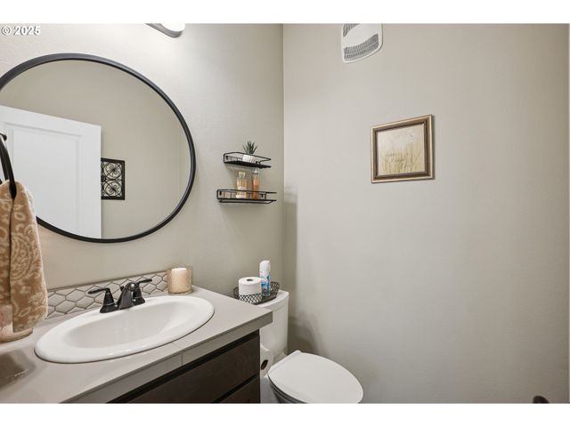 2813 Se BAKER Ave, Gresham, OR 97080