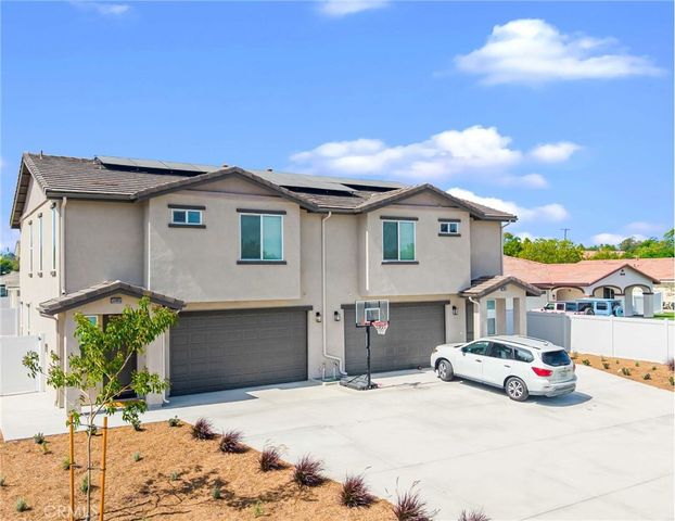 5852 -5854 Norwood Avenue, Riverside, CA 92505