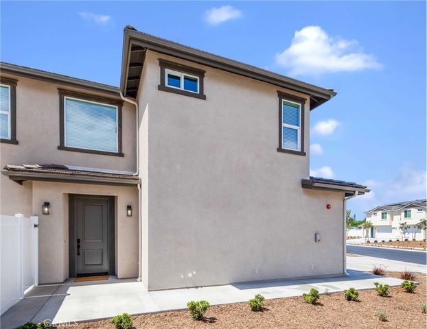 5852 -5854 Norwood Avenue, Riverside, CA 92505