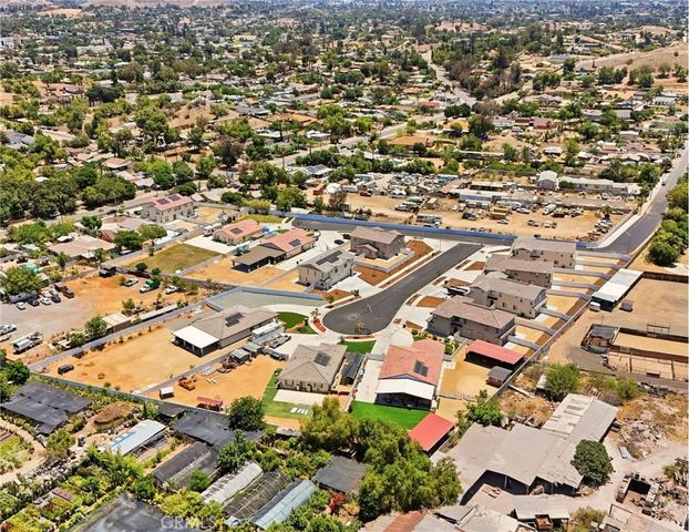 5852 -5854 Norwood Avenue, Riverside, CA 92505