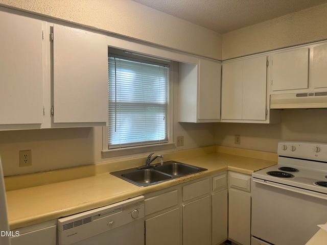 5104 Vann Street A, Raleigh, NC 27606