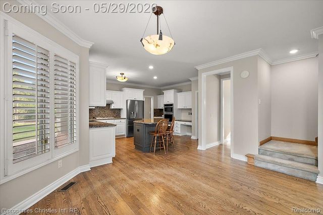 17258 Stonebrook Drive, Northville Township, MI 48168