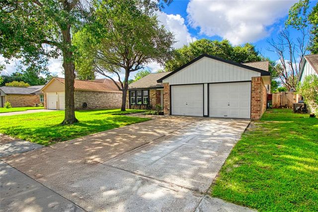 13403 Splintered Oak Drive, Houston, TX 77065