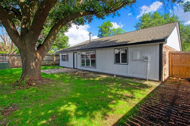 13403 Splintered Oak Drive, Houston, TX 77065