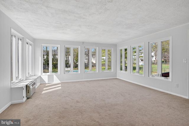 7716 ONTARIO RD, Gainesville, VA 20155