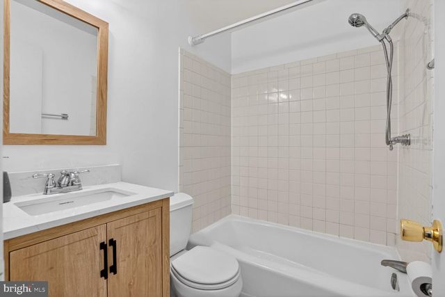 7716 ONTARIO RD, Gainesville, VA 20155