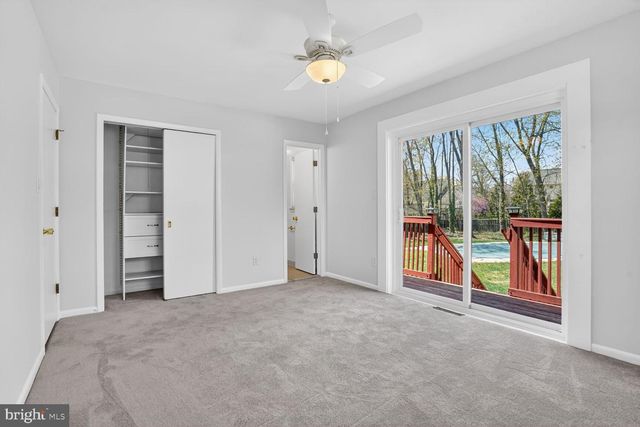 7716 ONTARIO RD, Gainesville, VA 20155