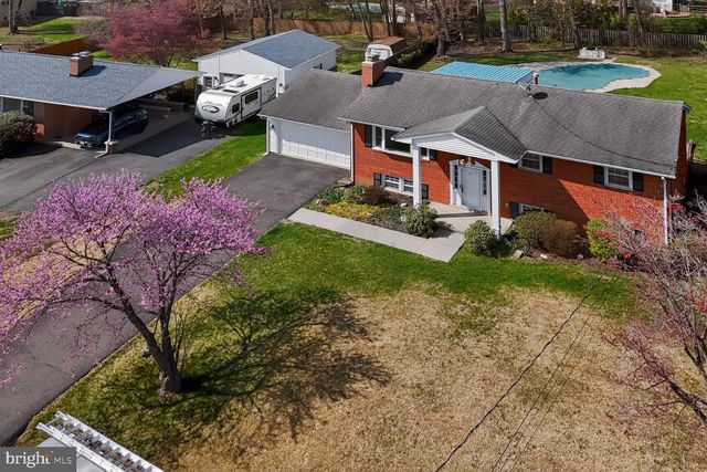 7716 ONTARIO RD, Gainesville, VA 20155