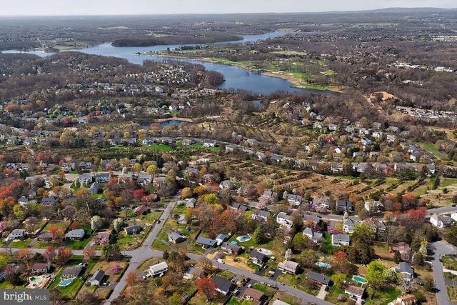 7716 ONTARIO RD, Gainesville, VA 20155