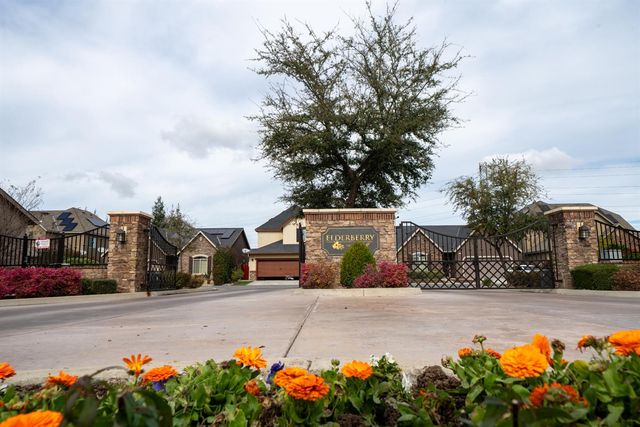 6689 W Lucas Drive, Fresno, CA 93722