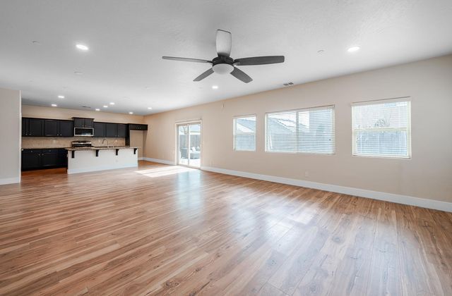 6689 W Lucas Drive, Fresno, CA 93722