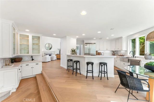 1827 Port Westbourne Place, Newport Beach, CA 92660