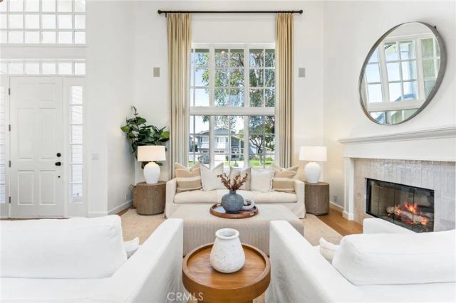1827 Port Westbourne Place, Newport Beach, CA 92660