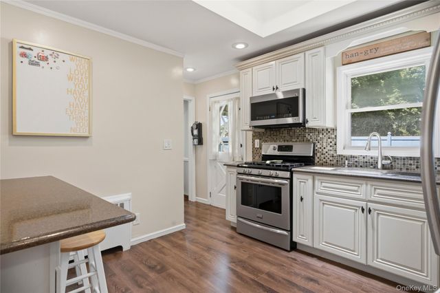 340 Main Street, East Rockaway, NY 11518