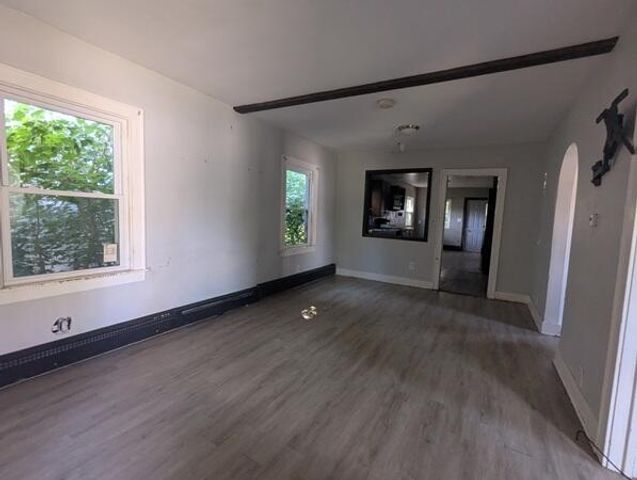 1527 Robertson Avenue, Lansing, MI 48915