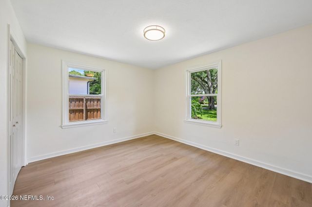 5834 HYDE GROVE Avenue, Jacksonville, FL 32210