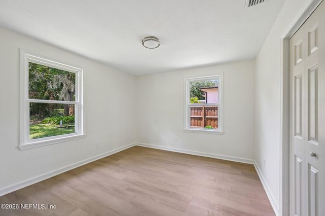 5834 HYDE GROVE Avenue, Jacksonville, FL 32210