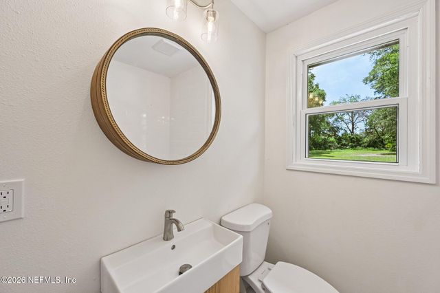 5834 HYDE GROVE Avenue, Jacksonville, FL 32210