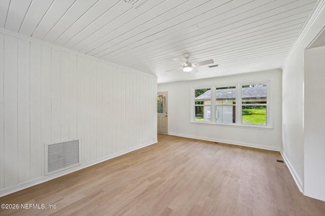5834 HYDE GROVE Avenue, Jacksonville, FL 32210