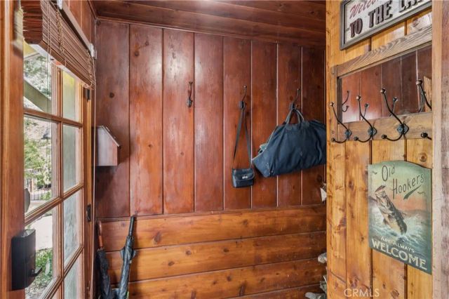 238 Maple Drive, Lake Arrowhead, CA 92352