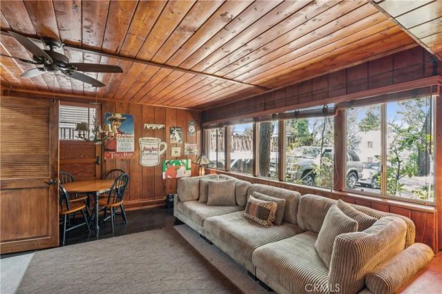 238 Maple Drive, Lake Arrowhead, CA 92352