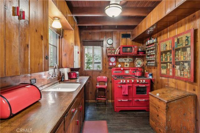 238 Maple Drive, Lake Arrowhead, CA 92352