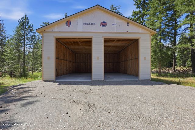 10239 E Bunco RD, Athol, ID 83801