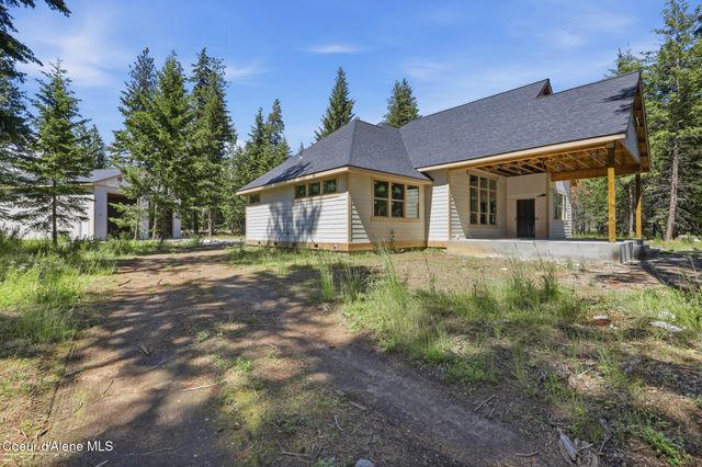 10239 E Bunco RD, Athol, ID 83801