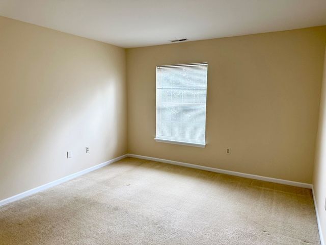 15200 SILVER Parkway, Fenton, MI 48430