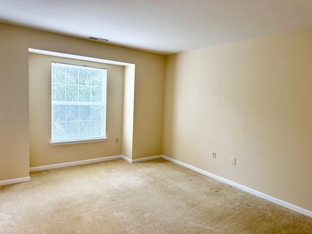 15200 SILVER Parkway, Fenton, MI 48430