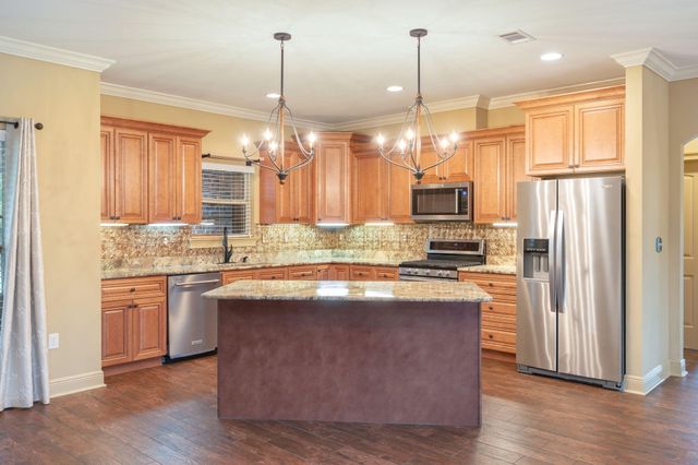 6450 Amanda Court, Crestview, FL 32536