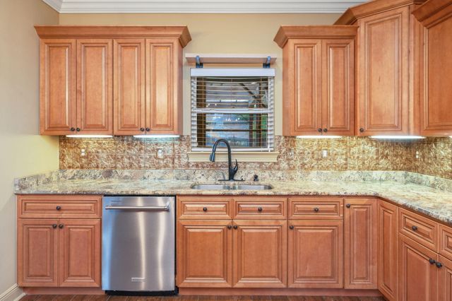 6450 Amanda Court, Crestview, FL 32536