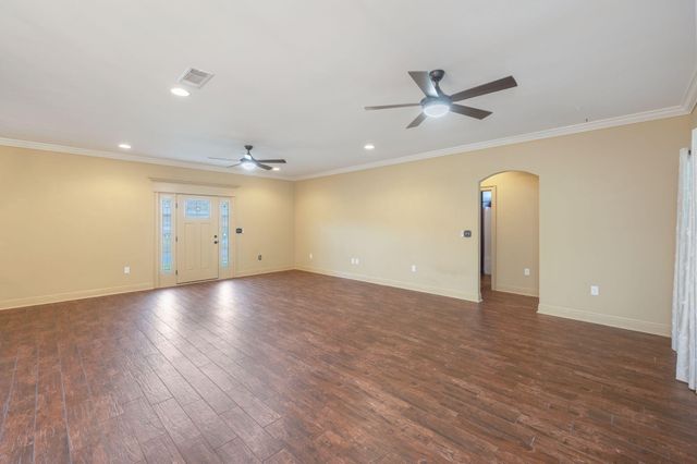 6450 Amanda Court, Crestview, FL 32536