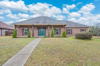6450 Amanda Court, Crestview, FL 32536