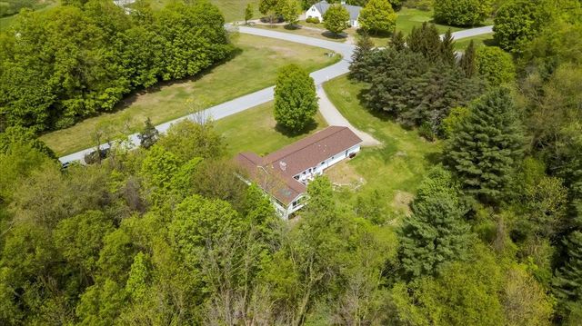 34 Southshire Drive, Bennington, VT 05201