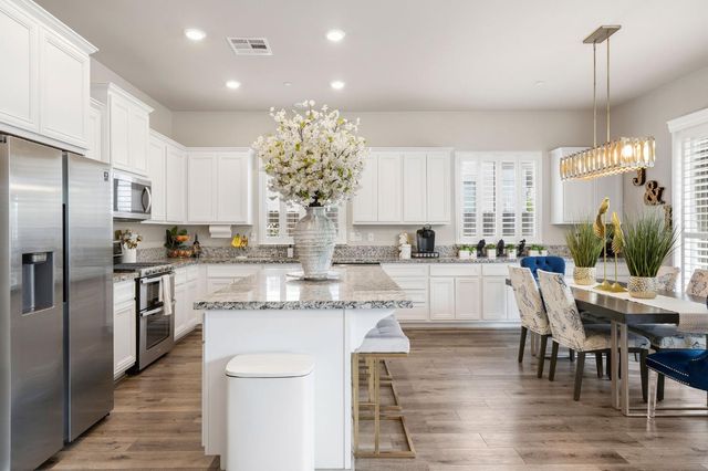2185 Cumberland Loop, Roseville, CA 95747