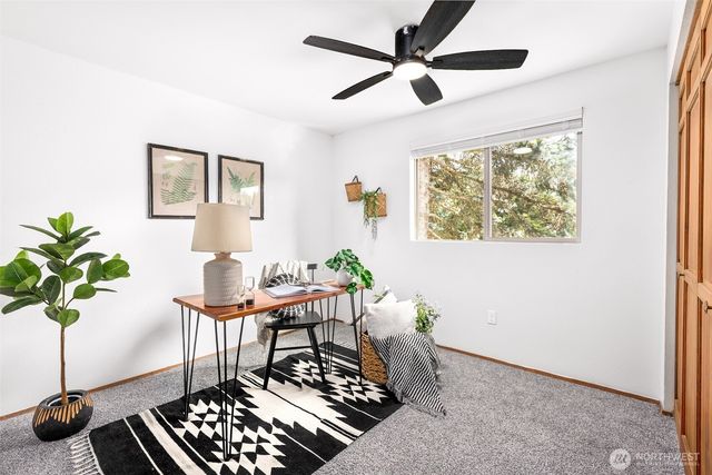 13922 Manor Way, Lynnwood, WA 98087