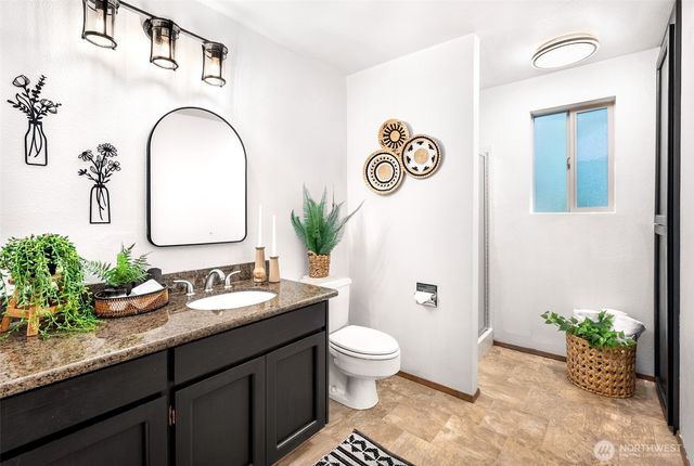 13922 Manor Way, Lynnwood, WA 98087