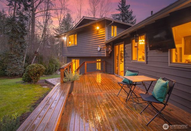 13922 Manor Way, Lynnwood, WA 98087